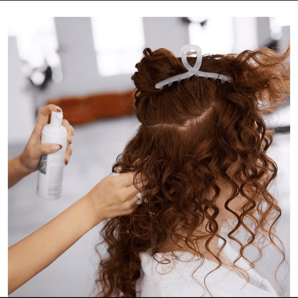 Secrets in the SNOW Soft Styling Foam - Picture 9 of 11